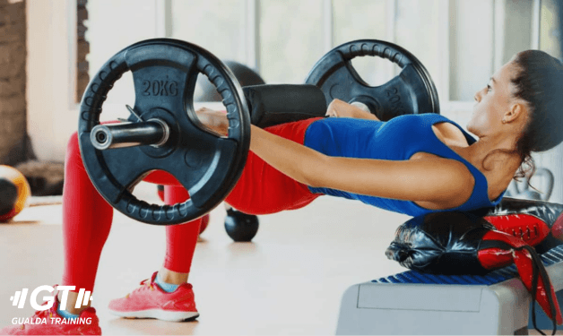 Hip Thrust: El Ejercicio Clave para Potenciar la Fuerza y el Crecimiento de los Glúteos